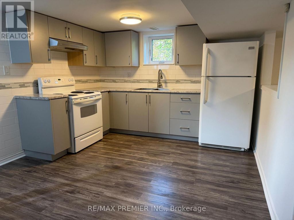 Bsmt - 404 Rustic Road, Toronto (maple Leaf)
