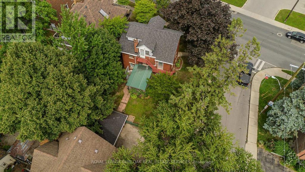 1088 King Street E, Hamilton (stipley)