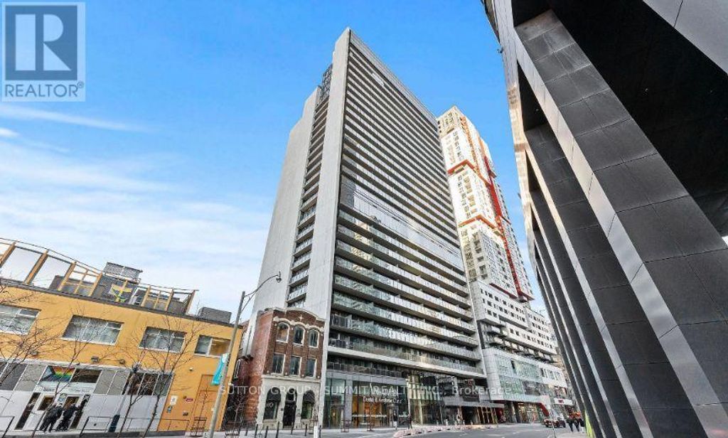 205 - 330 Richmond Street W, Toronto (waterfront Communities)