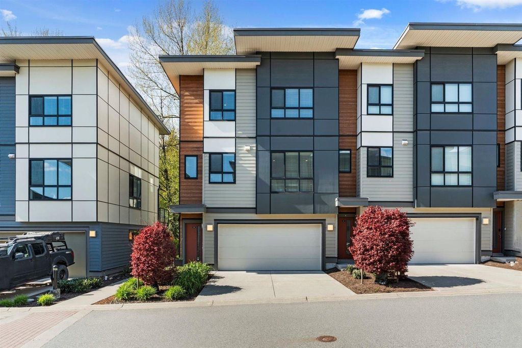 6 1968 N Parallel Road, Abbotsford