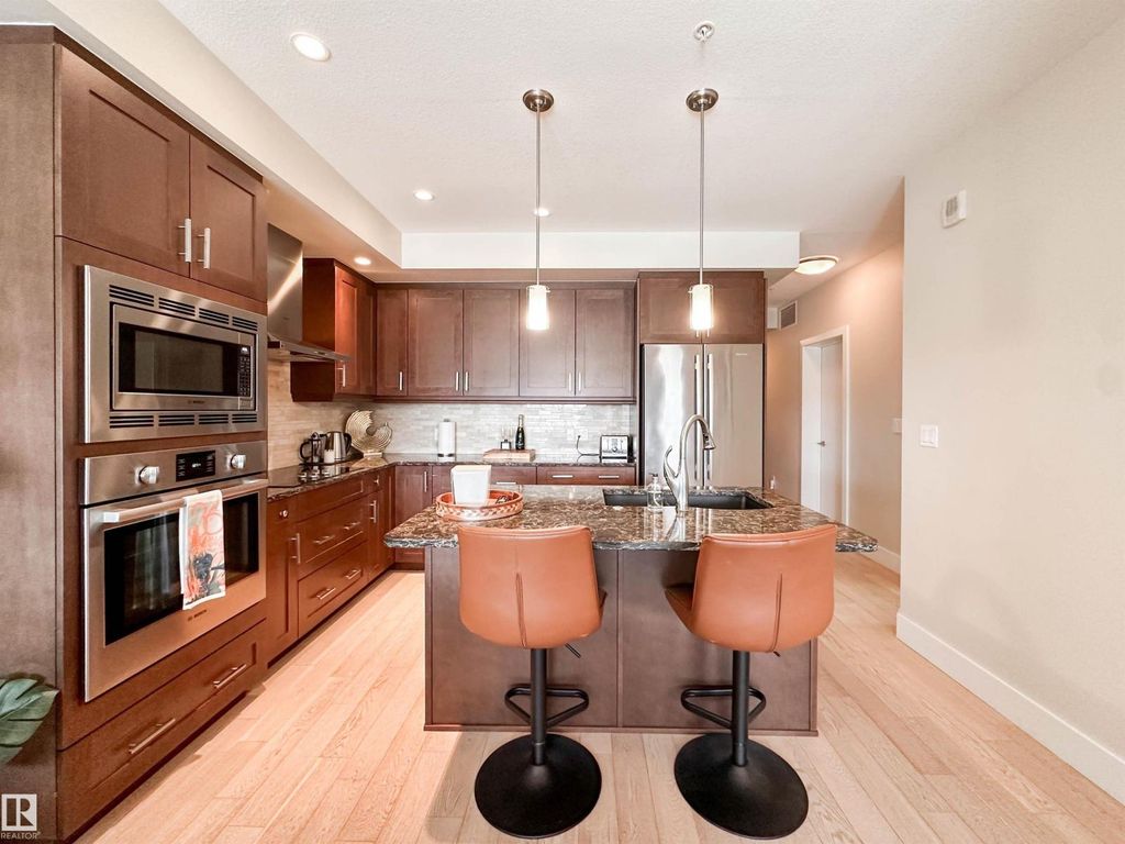 #718 200 Bellerose Dr, St. Albert