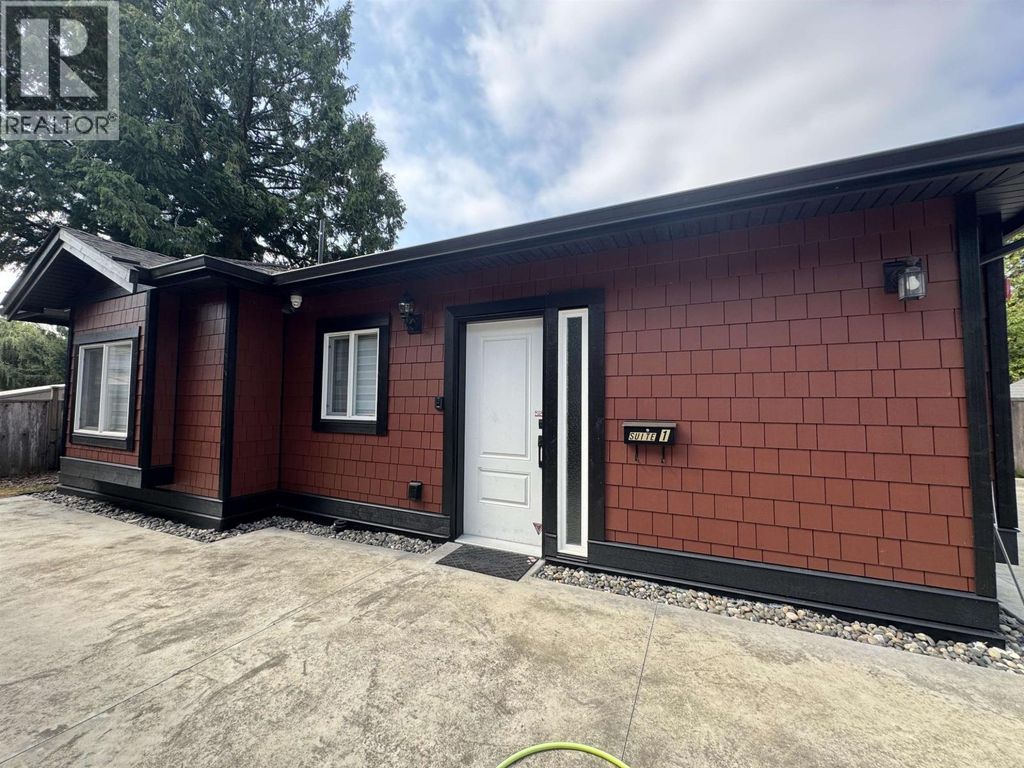 Coach House 11901 Gee St, Maple Ridge