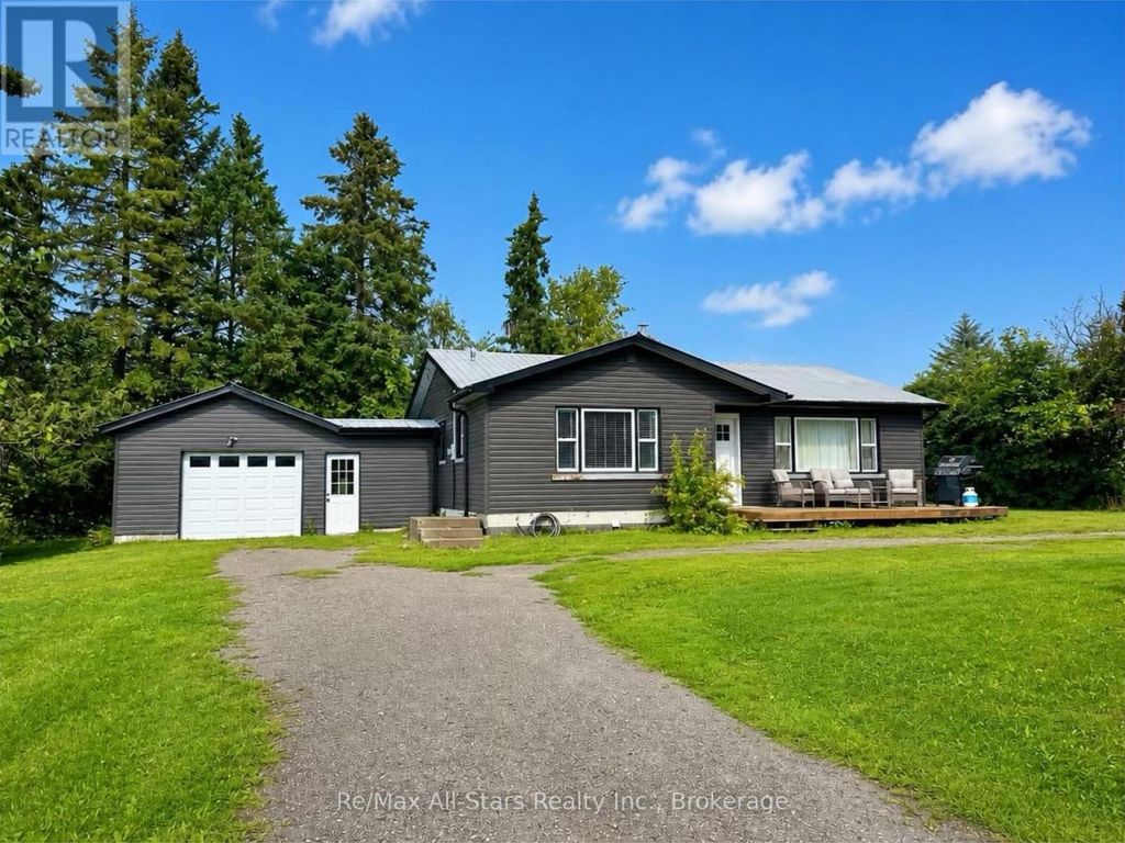 815 County Road 8 Road, Kawartha Lakes (verulam)