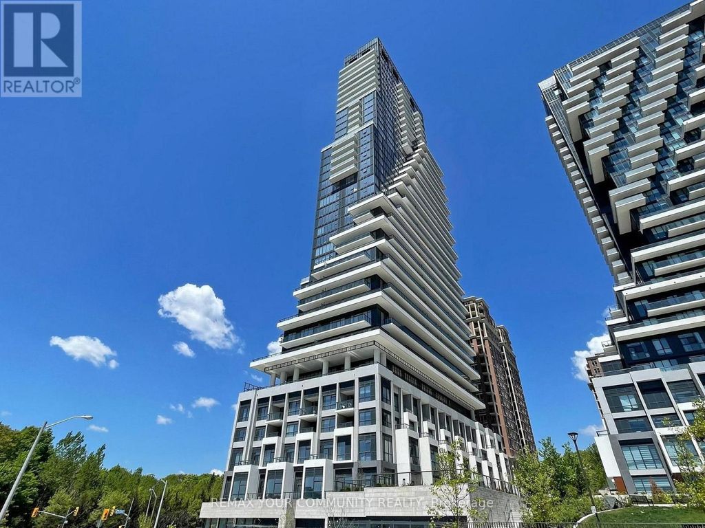 110 - 10 Inn On The Park Drive, Toronto (banbury-Don Mills)