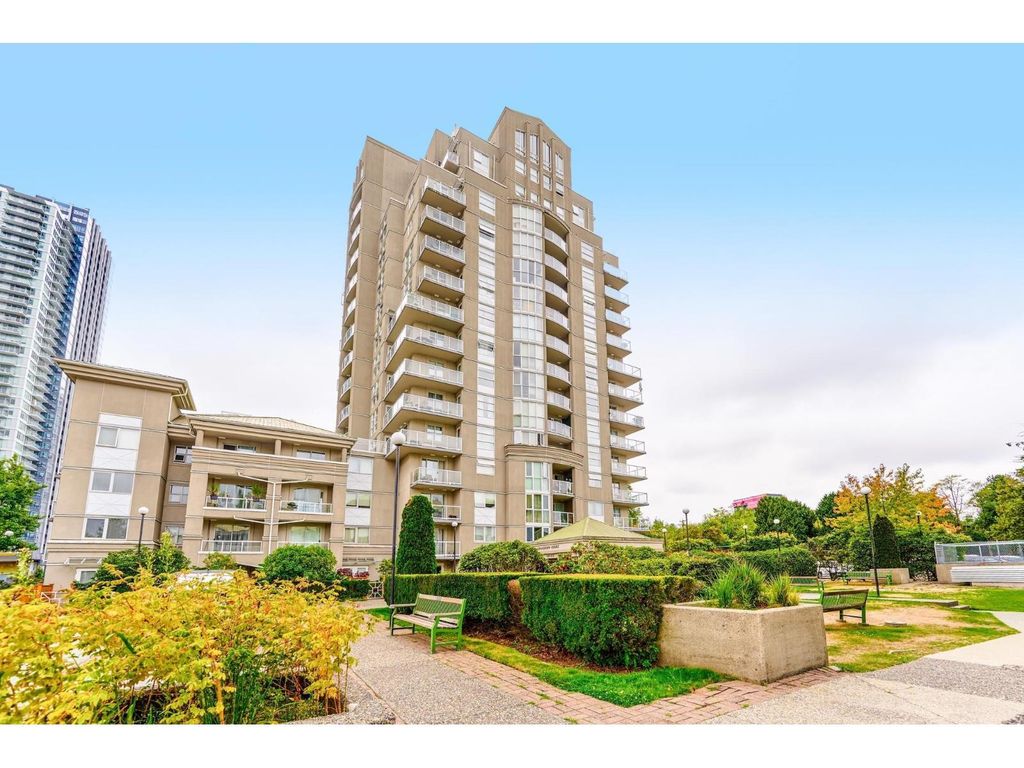 705 10523 University Drive, Surrey