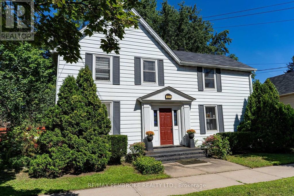 225 Mary Street, Pembroke