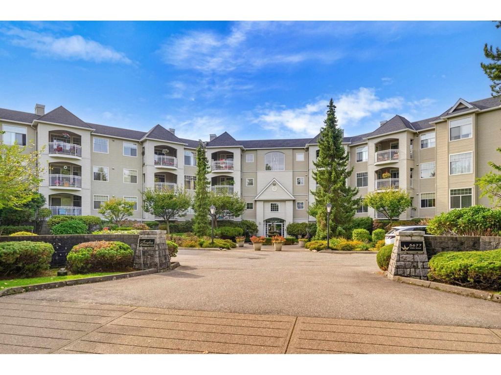 106 5677 208th Street, Langley