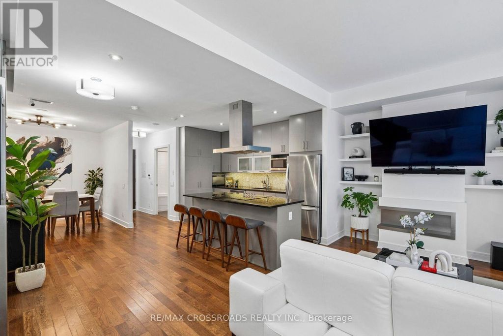 107 - 116 George Street, Toronto (moss Park)
