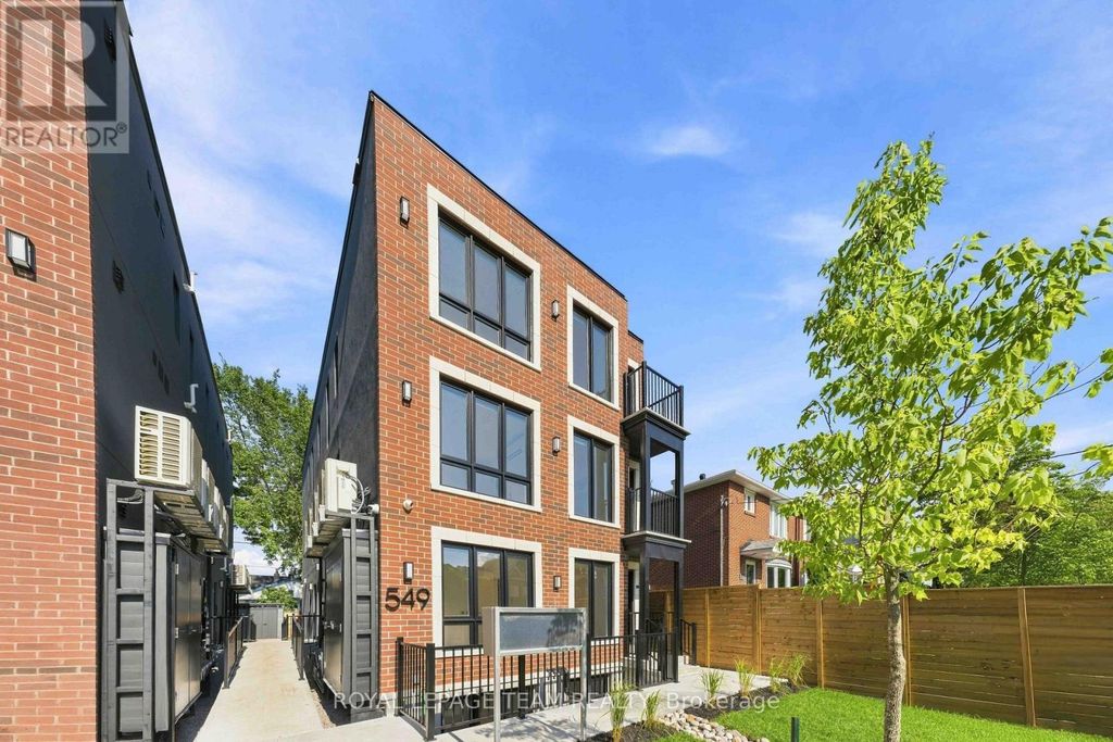 7 - 549 Melbourne Avenue, Ottawa