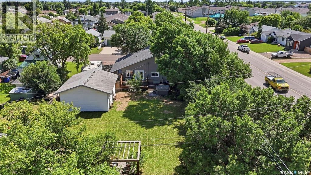 312 3rd Street W, Warman