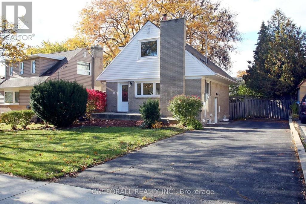 Main Floor & 2nd Floor - 10 Esmond Crescent, Toronto (elms-Old Rexdale)