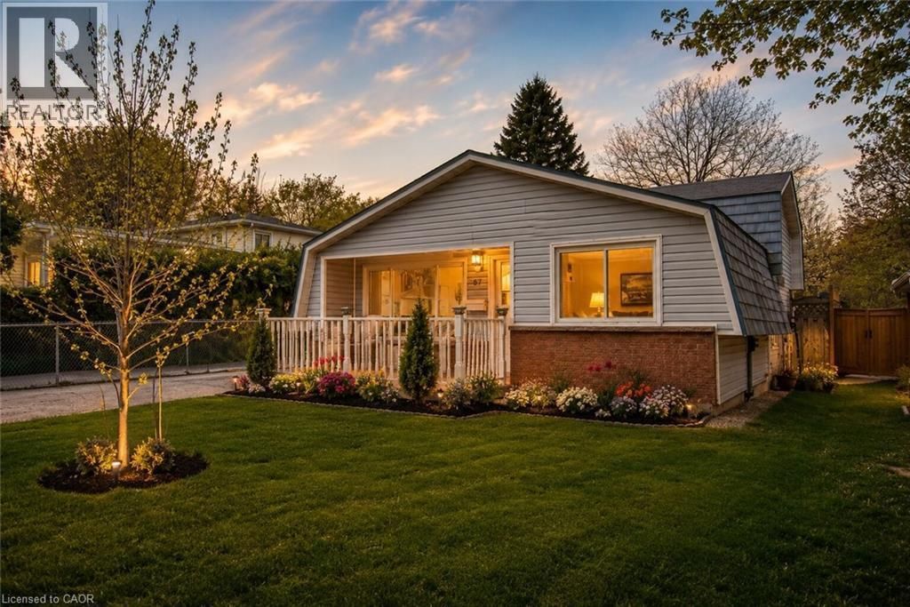 87 Christopher Drive, Waterloo