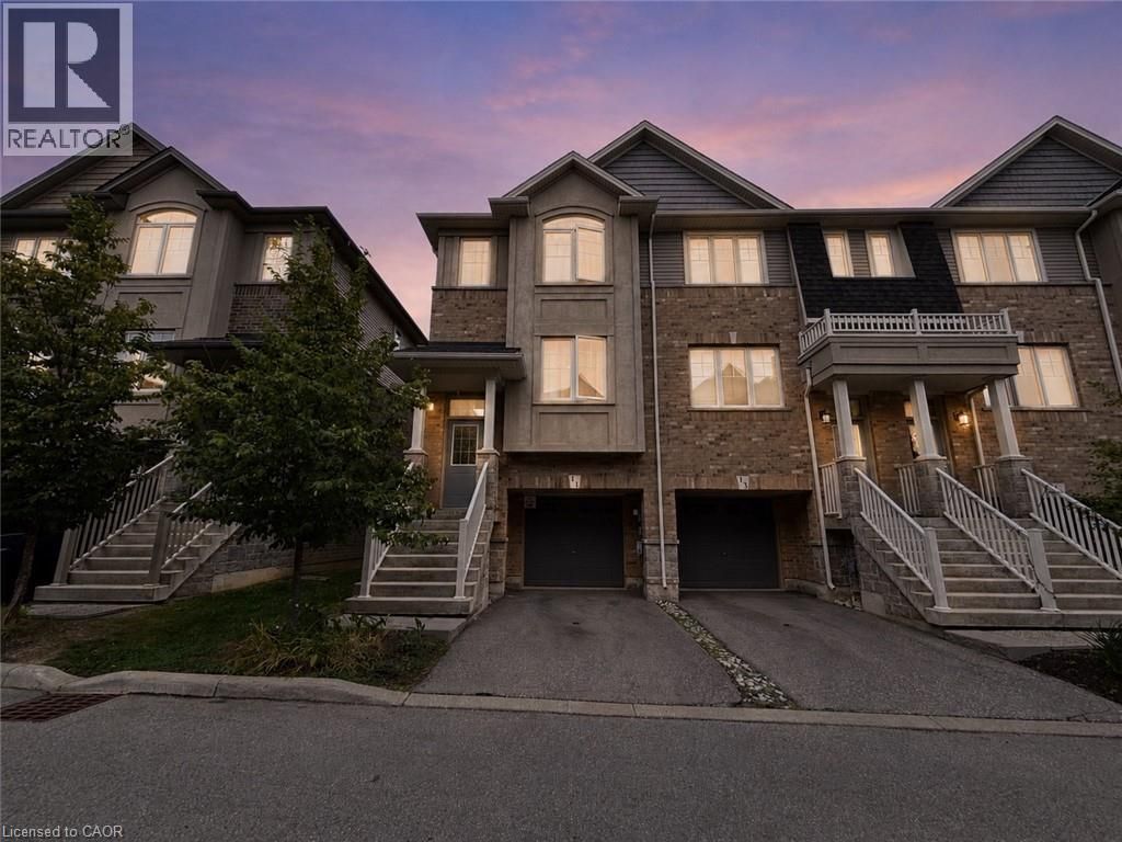 11 Birot Lane, Ancaster