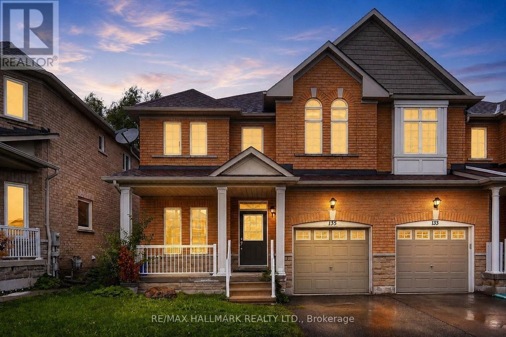 135 Maroon Drive, Richmond Hill (oak Ridges Lake Wilcox)