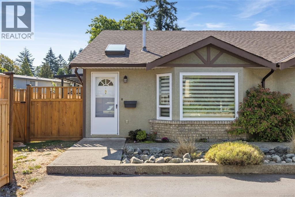 9 1623 Caspers Way, Nanaimo