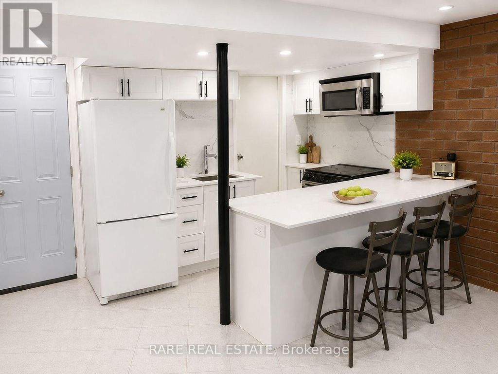 1 - 130 Glen Shields Avenue, Vaughan (glen Shields)