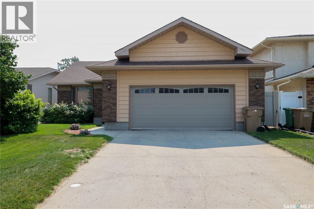 1246 Glasser Bay N, Regina