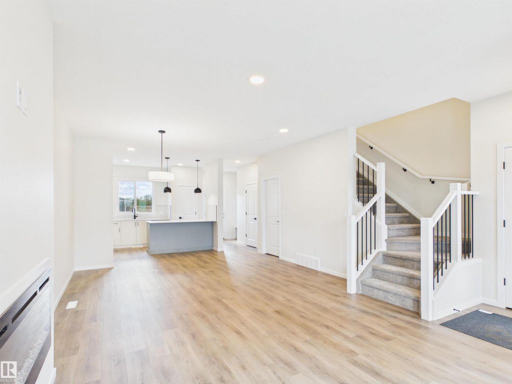 1094 Mcleod Av, Spruce Grove