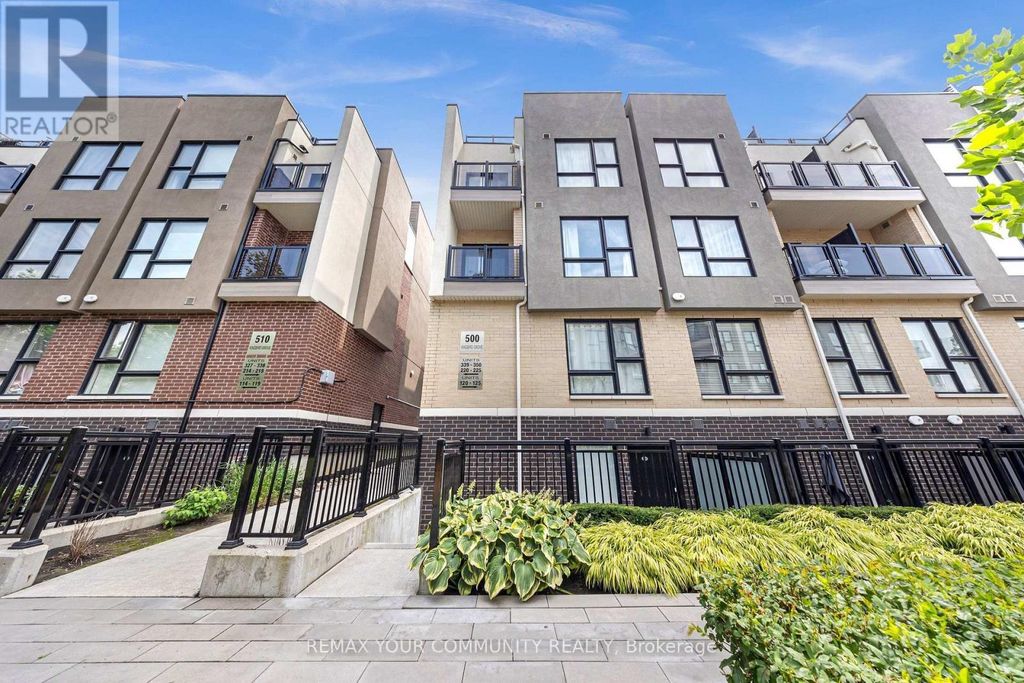 120 - 500 Kingbird Grove, Toronto (rouge)