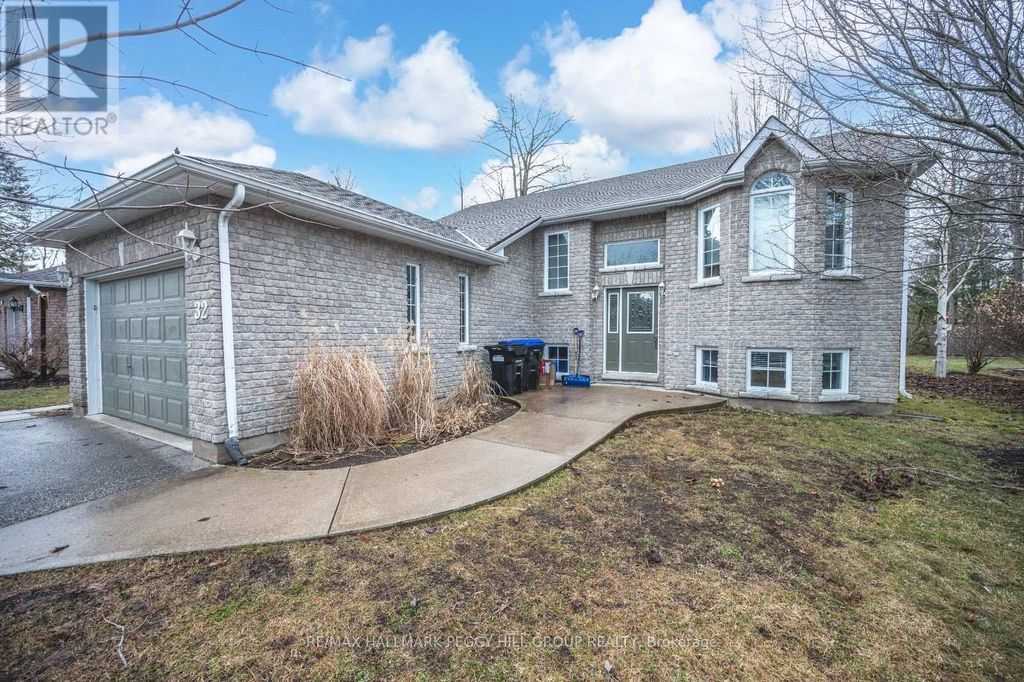 Lower - 32 54th Street S, Wasaga Beach
