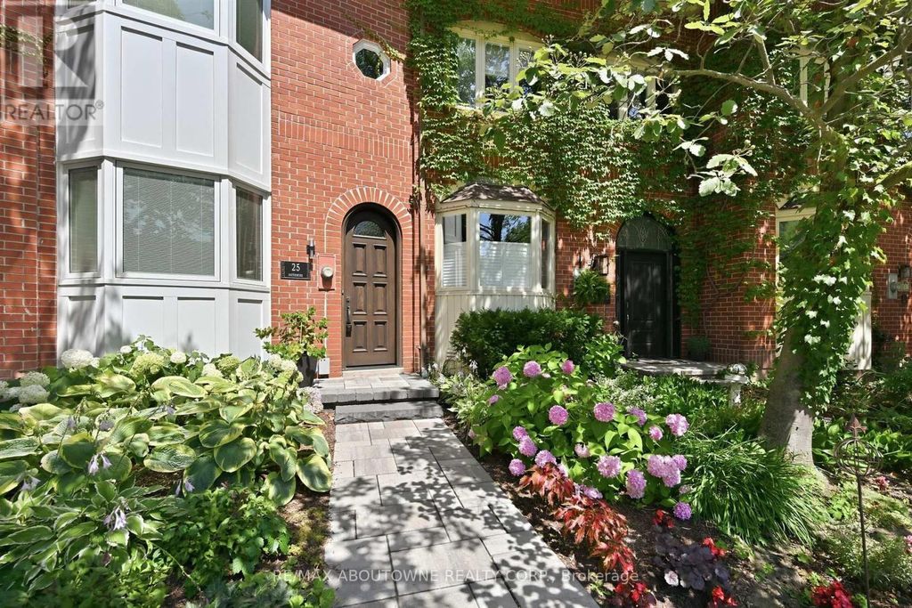 25 Southwind Terrace, Oakville (br Bronte)