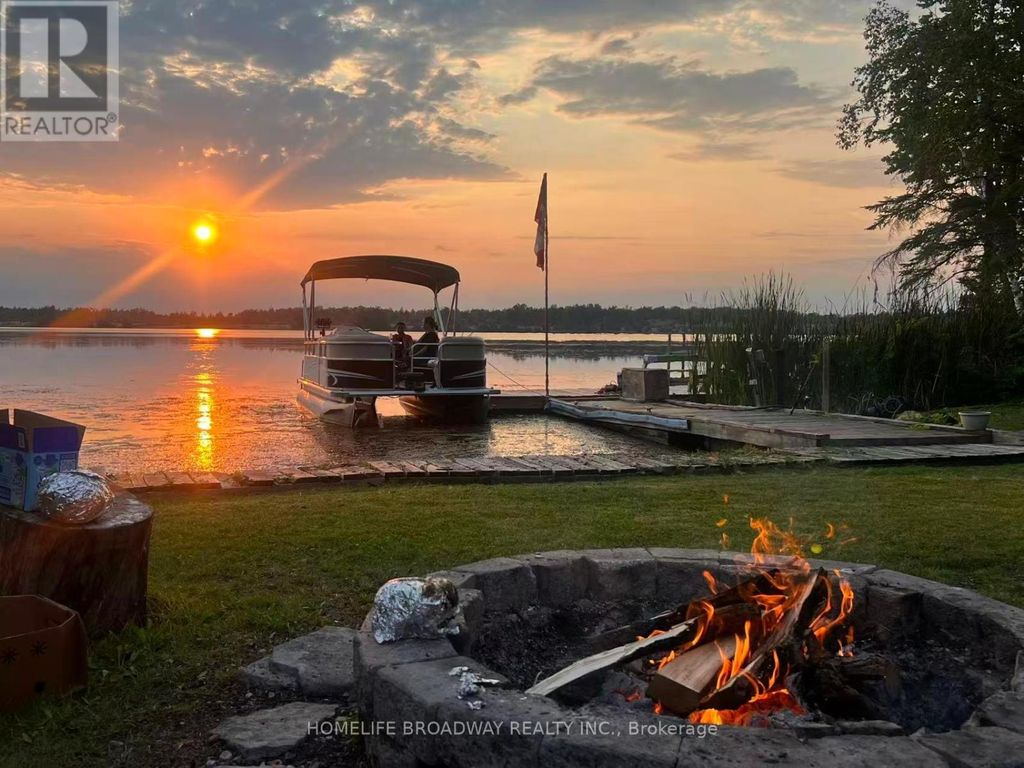 1389 Portage Road, Kawartha Lakes (carden)