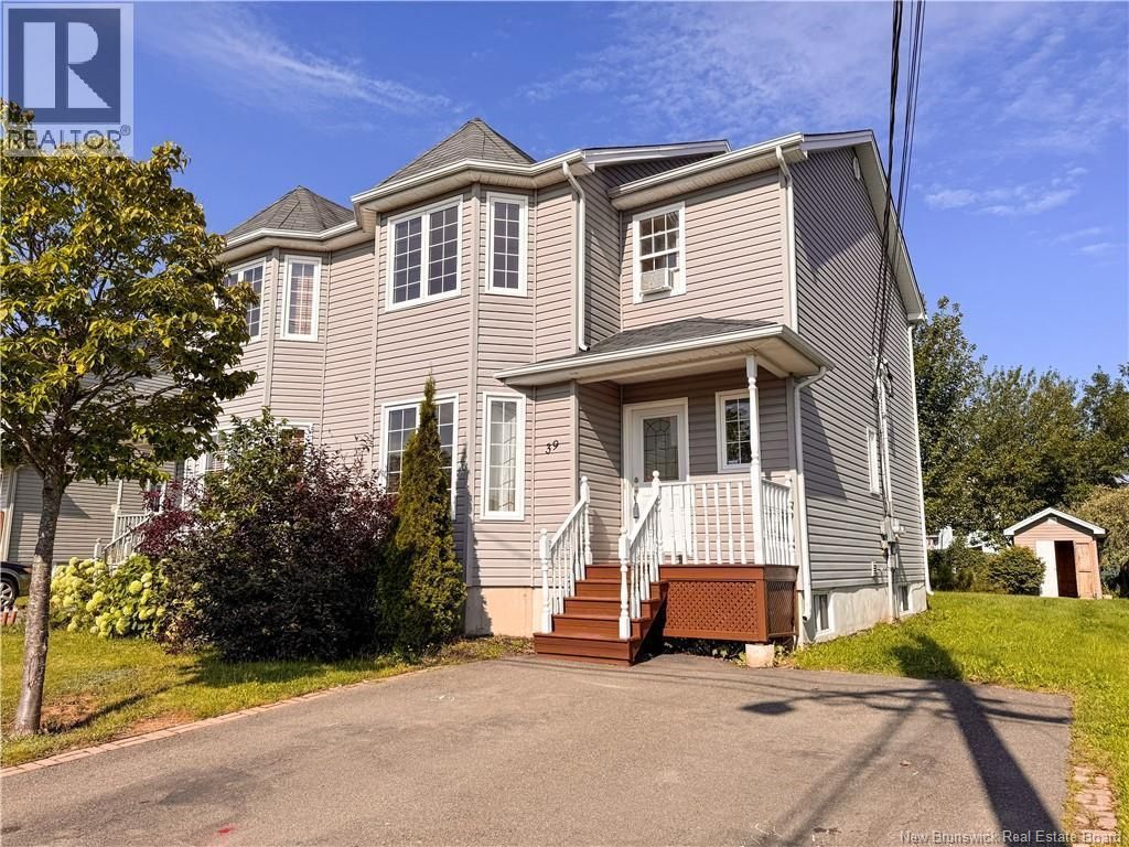 39 Christopher Crescent, Moncton