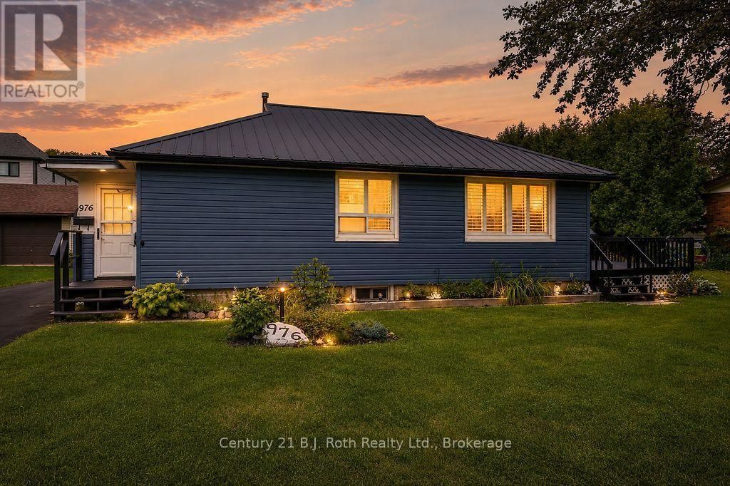 976 Yonge Street, Midland