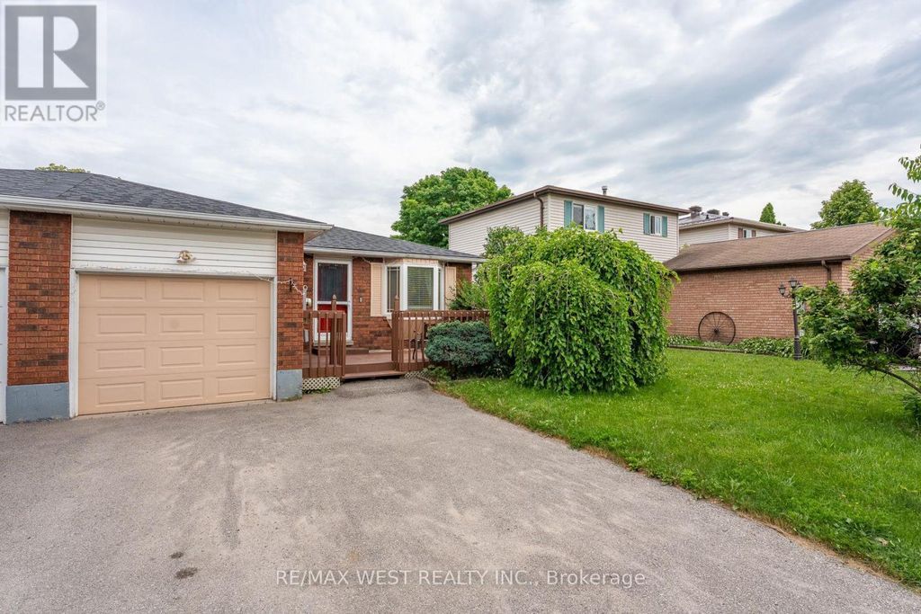 369 Galloway Boulevard, Midland
