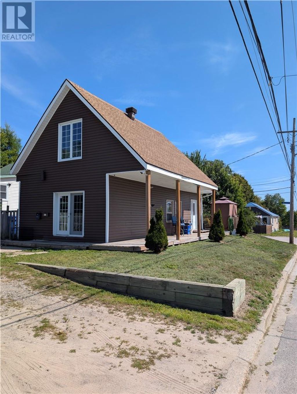 272 Lansdowne, North Bay