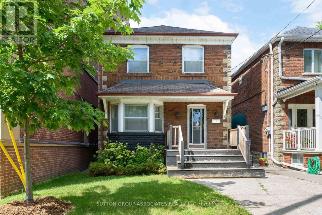 76 St Annes Road, Toronto (little Portugal)