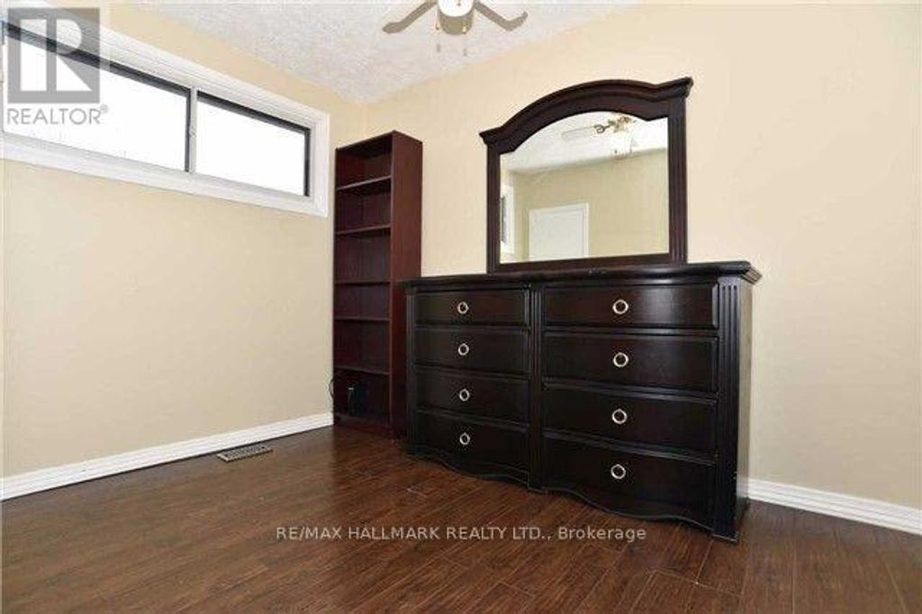 #upper - 94 Hurley Road, Ajax (south East)