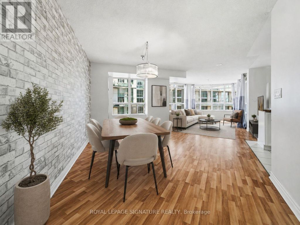 525 - 3888 Duke Of York Boulevard, Mississauga (city Centre)
