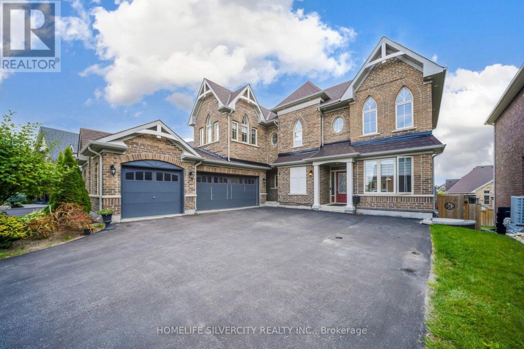 8 Mitchell Crescent, Mono