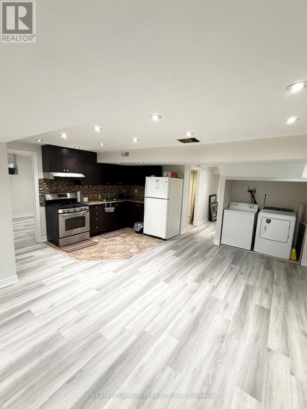 Basement - 3 Loonstone Street, Whitby (taunton North)
