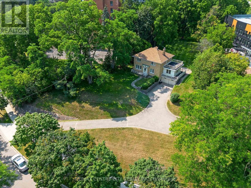 272 Sheldon Avenue N, Kitchener