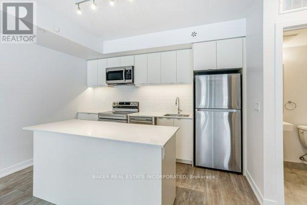 145 - 39 Farmstead Road, Toronto (st. Andrew-Windfields)