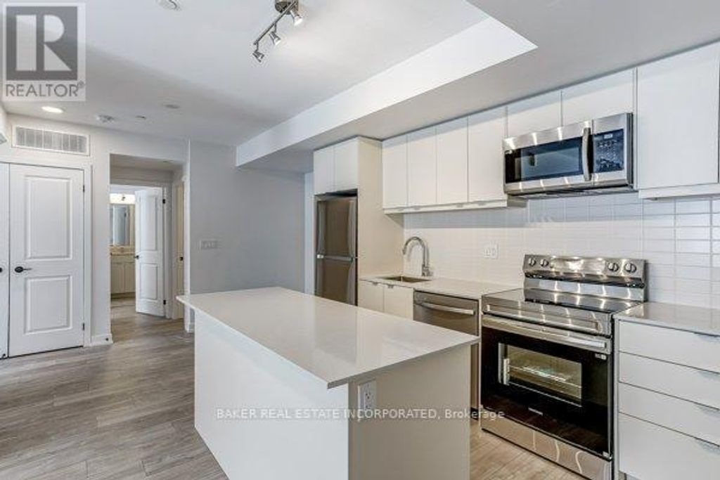 129 - 31 Farmstead Road, Toronto (st. Andrew-Windfields)