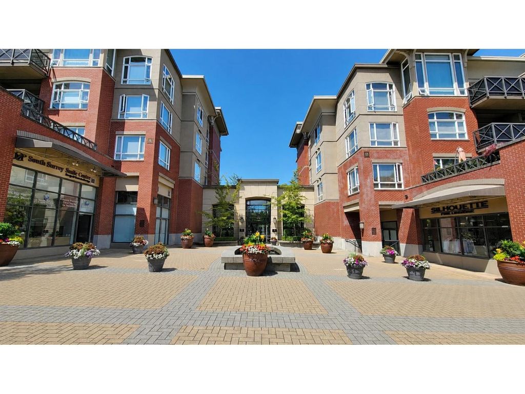 217 2970 King George Boulevard, Surrey