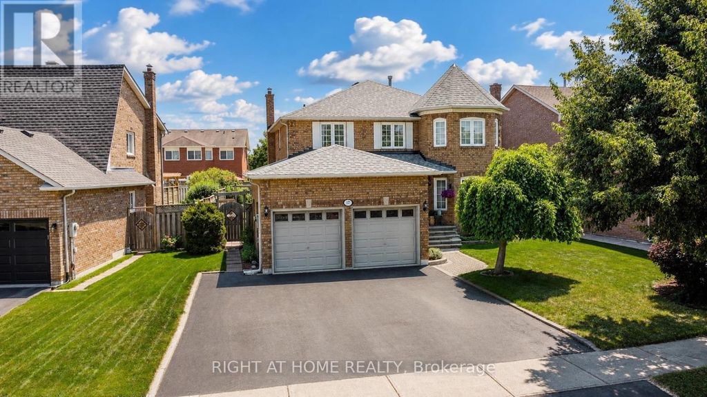 17 Eaton Street, Halton Hills (georgetown)