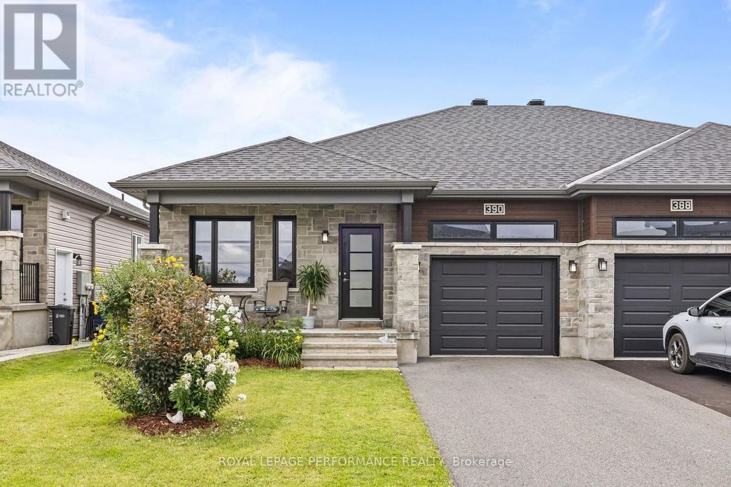 390 Twilight Avenue, Russell