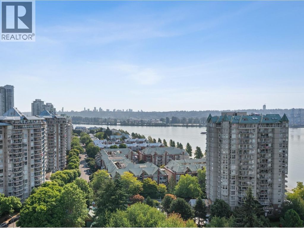 2102 10 Laguna Court, New Westminster