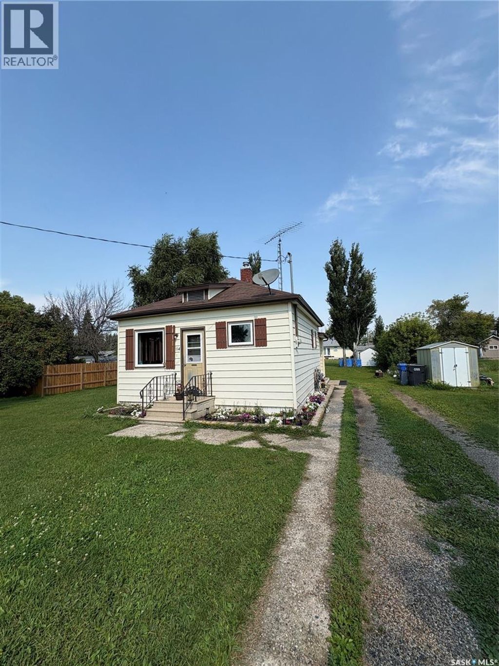 114 Road Avenue, Langenburg