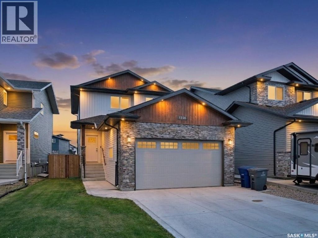 1336 Parr Hill Drive, Martensville