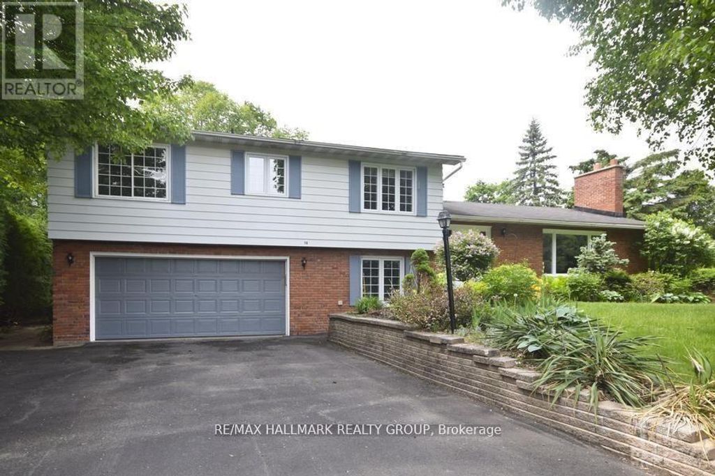 14 Whippoorwill Drive, Ottawa