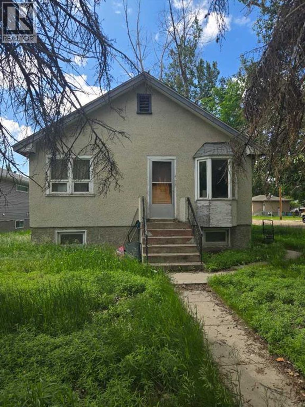 377 2 Street Nw, Medicine Hat