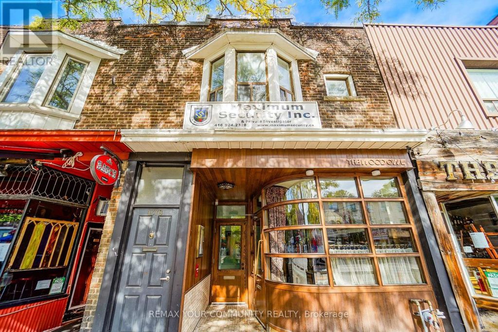 1378 Danforth Avenue, Toronto (east York)