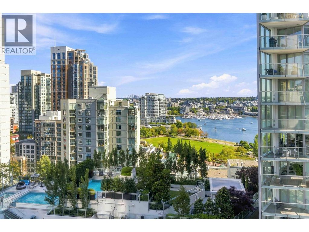 1710 501 Pacific Street, Vancouver