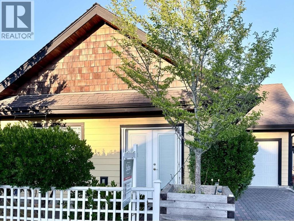 766 Gerussi Lane, Gibsons