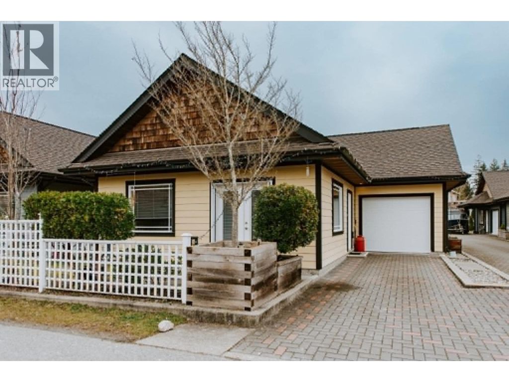 766 Gerussi Lane, Gibsons